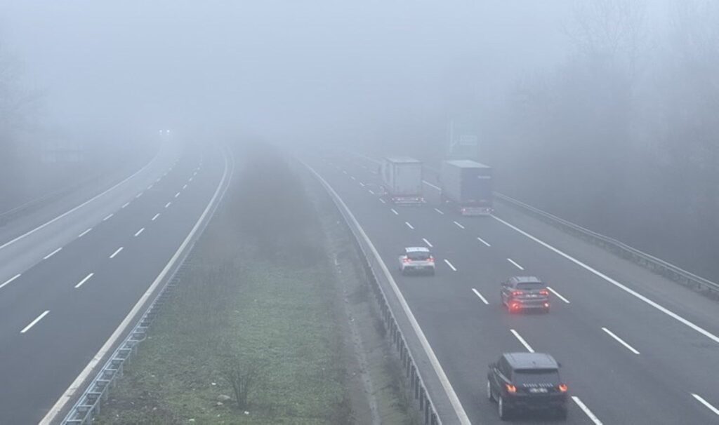 bartin ve duzcede sis etkili oldu gorus mesafesi dustu l1qaGLPJ