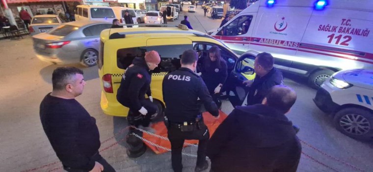 bartinda ilginc olay taksiye binen yolcu uyanmadi ekipler seferber oldu 0 LabF85iz