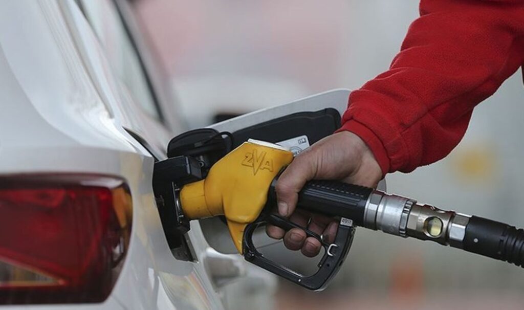 Benzine zam mı geldi? Güncel benzin fiyatları ne kadar? 2025 benzin fiyatları 7 benzine zam mi geldi guncel benzin fiyatlari ne kadar 2025 benzin fiyatlari c3VWpDQk