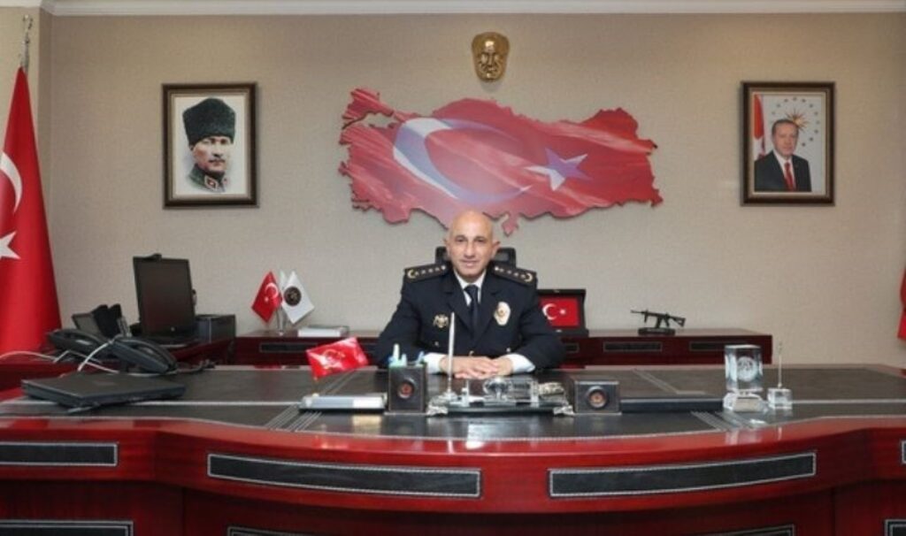 Maksut Yüksek kimdir? Yeni Konya İl Emniyet Müdürü Maksut Yüksek kaç yaşında, nereli? 7 maksut yuksek kimdir yeni konya il emniyet muduru maksut yuksek kac yasinda nereli 9iONsasl
