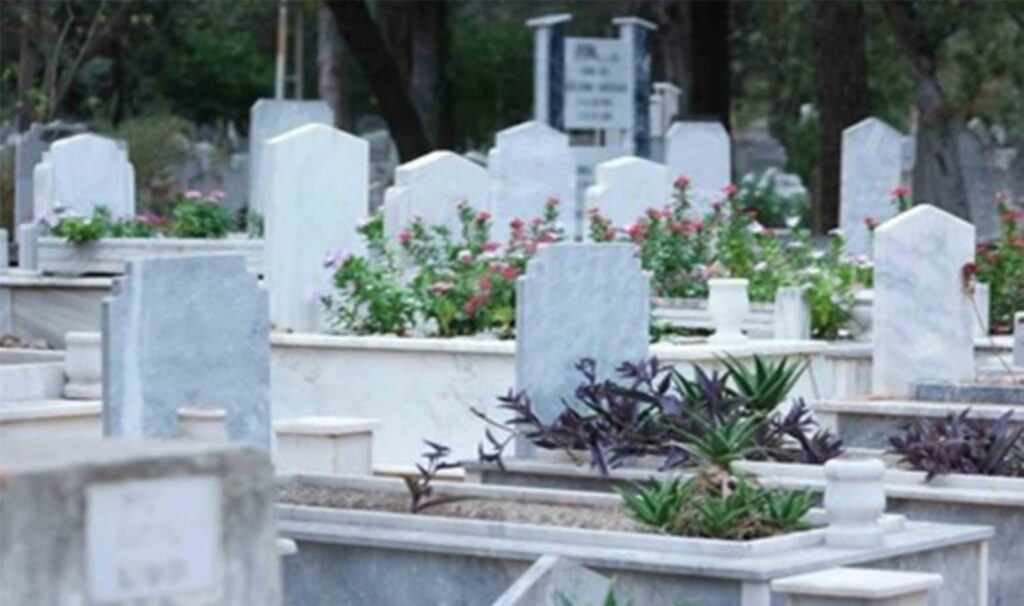 Ölen vekilin ailesine 115 bin SGK'lının ailesine 4 bin TL: 'Yaşarken de ölürken de adaletsiz' 4 olen vekilin ailesine 115 bin sgklinin ailesine 4 bin tl yasarken de olurken de mJiD62lr