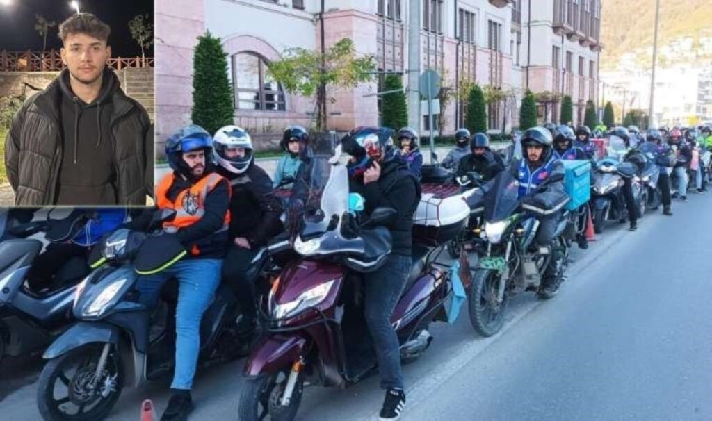 Ordu'da 19 yaşındaki kurye trafik kurbanı oldu: Çalışma arkadaşlarından konvoylu tepki 3 orduda 19 yasindaki kurye trafik kurbani oldu calisma arkadaslarindan konvoylu tepki M4YN2Mzd