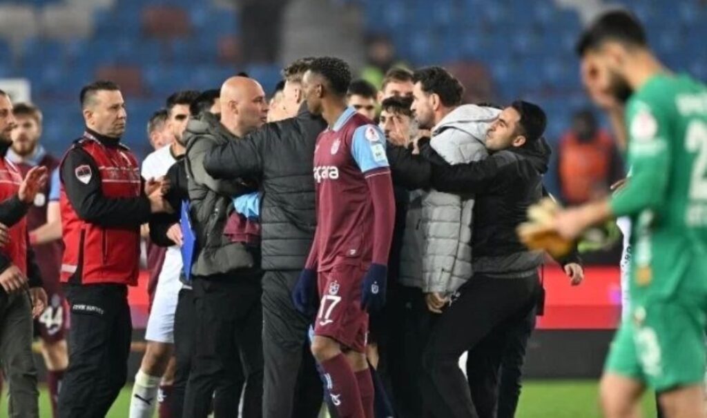 trabzonspordan sami ugurluya sert tepki rPzGyX7t