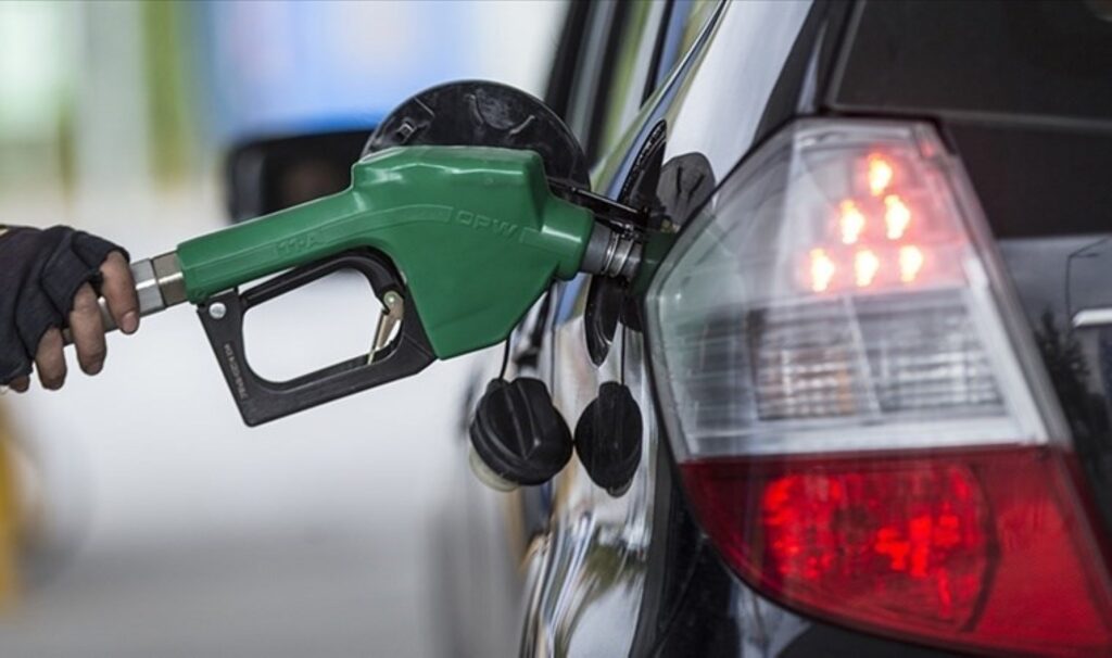 Benzine ve motorine zam mı geliyor, ne kadar olacak? 2 benzine ve motorine zam mi geliyor ne kadar olacak NYhdWZcO