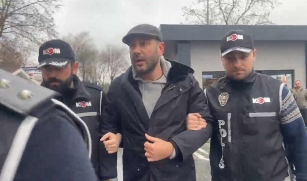 Beşiktaş Belediyesi’ne operasyon… Gözaltındaki Rıza Akpolat’tan mesaj var! 8 besiktas belediyesine operasyon gozaltindaki riza akpolattan mesaj var dX7JxghA