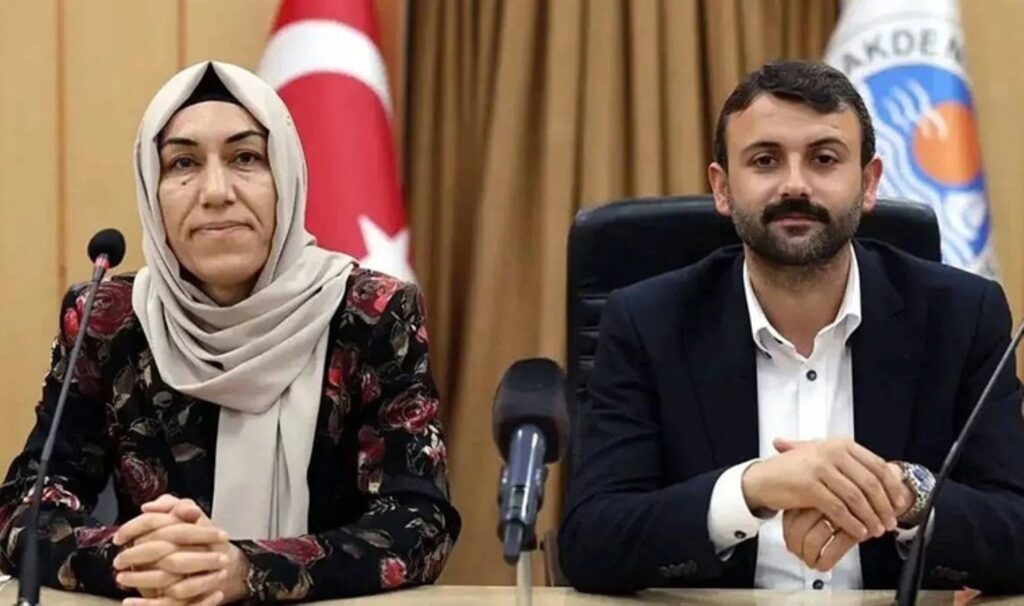 DEM Parti'den flaş 'kayyum' açıklaması: 'Kılıf uyduramayacaksınız!' 3 dem partiden flas kayyum aciklamasi kilif uyduramayacaksiniz h17YlH8L