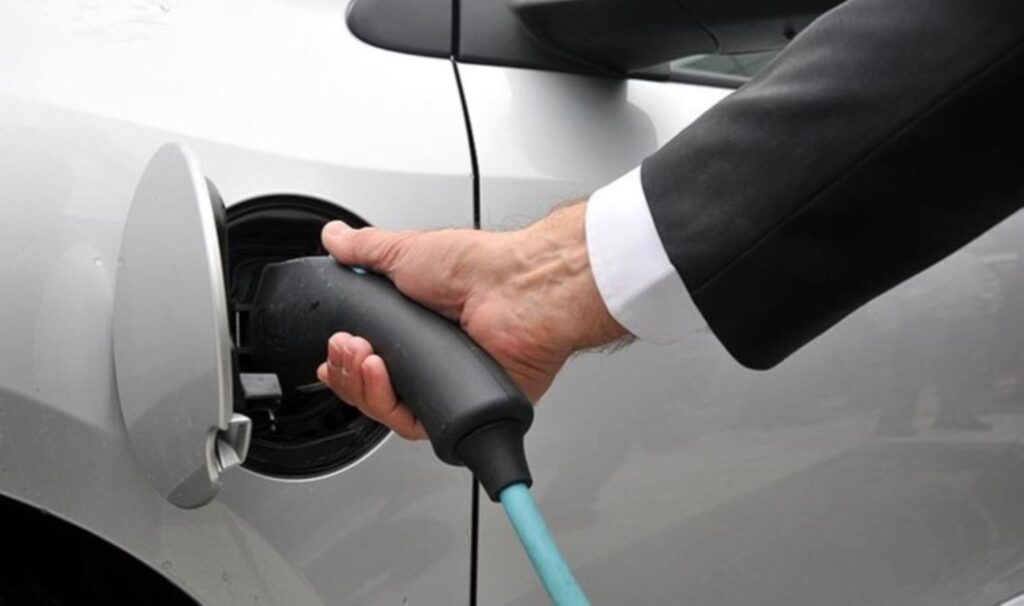 Elektrikli şarj noktası sayısı açıklandı: İşte il il elektrikli araç şarj istasyonları... 2 elektrikli sarj noktasi sayisi aciklandi iste il il elektrikli arac sarj istasyonlari 33aO8EZF