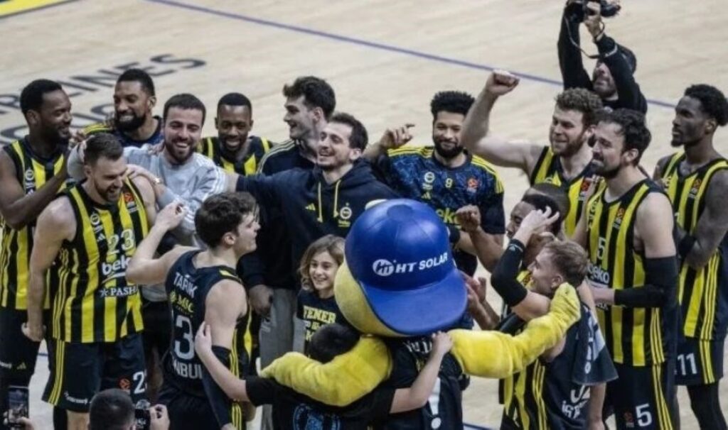fenerbahceden zalgiris karsisinda muhtesem geri donus bHPHDBSZ