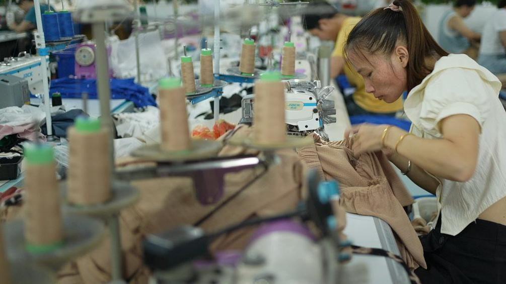 Shein'ın Çin'deki fabrikaları: Ucuz giysi ve modanın ardındaki gerçekler 1 sheinin cindeki fabrikalari ucuz giysi ve modanin ardindaki gercekler 0 TA8jBrFj