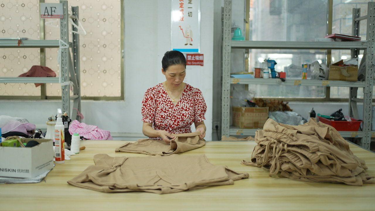 Shein'ın Çin'deki fabrikaları: Ucuz giysi ve modanın ardındaki gerçekler 7 sheinin cindeki fabrikalari ucuz giysi ve modanin ardindaki gercekler 6 TYmyULsU