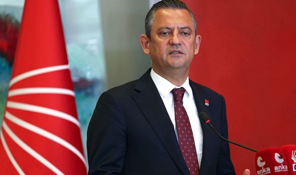 Son Dakika... Beşiktaş Belediye Başkanı Rıza Akpolat''a gözaltı sonrası Özgür Özel'den ilk açıklama: 'Hukuksuzluk zincirinin yeni halkası!' 5 son dakika besiktas belediye baskani riza akpolata gozalti sonrasi ozgur ozelden ilk aciklama hukuksuzluk I6CB1SJz