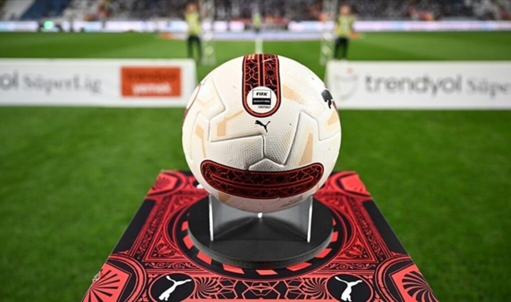 Süper Lig'de 20. haftanın hakemleri belli oldu! 2 super ligde 20 haftanin hakemleri belli oldu MAzyxGV7