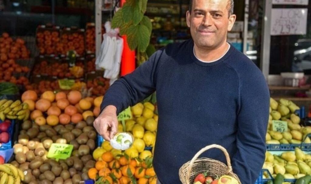 Tane ile satılıyor: Kilosu 100-150 TL 6 tane ile satiliyor kilosu 100 150 tl afpXeqmR
