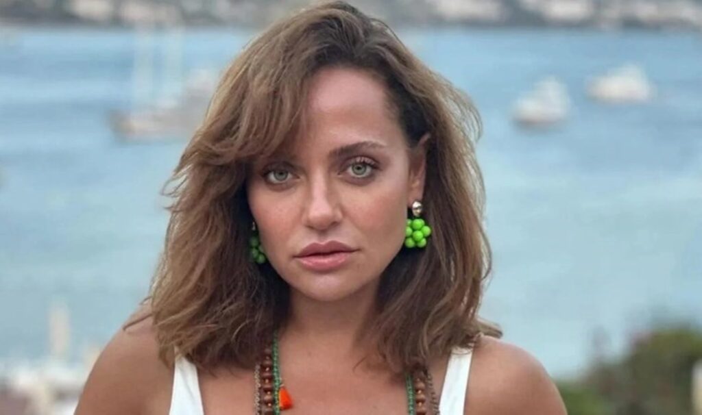 'Bir Zamanlar İstanbul' setinde kaza: Ünlü oyuncu Didem Balçın hastaneye kaldırıldı! 1 bir zamanlar istanbul setinde kaza unlu oyuncu didem balcin hastaneye kaldirildi 5gNKqOvt