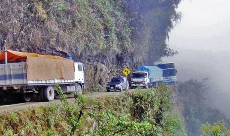 dunyanin en tehlikeli yolu bolivyadaki olum yolu 0 j29BlQIG