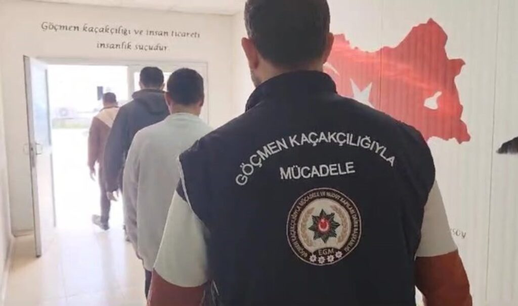 edirnede 21 kacak gocmen yakalandi aiVLEhRg