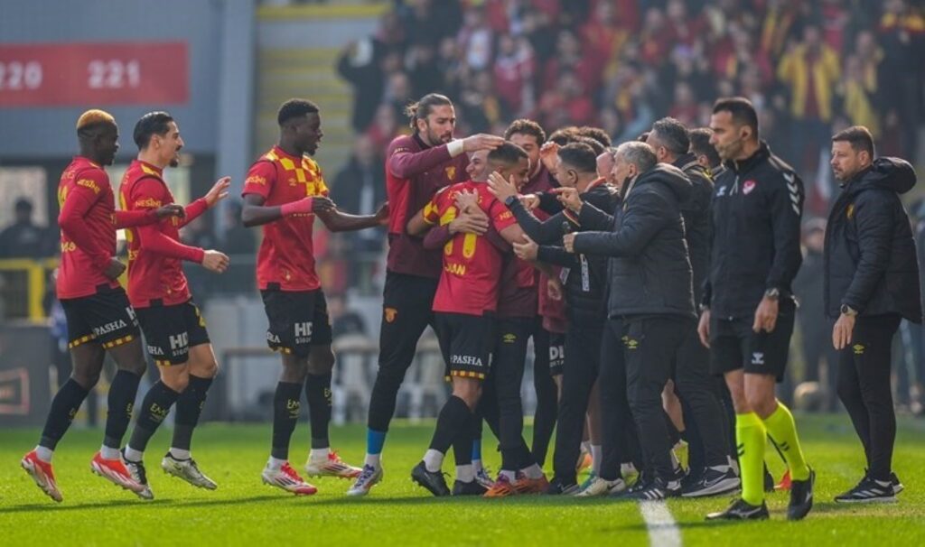 Göztepe'den evinde üst üste 9. galibiyet! 8 goztepeden evinde ust uste 9 galibiyet xxVYksdl