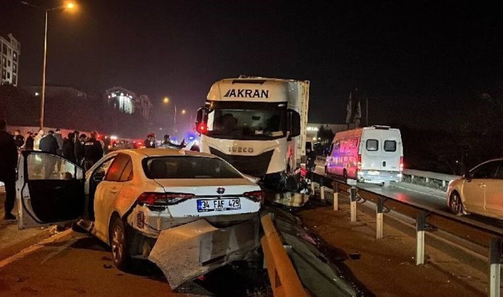kocaelinde zincirleme kaza yaralilar var wj3aqyh1