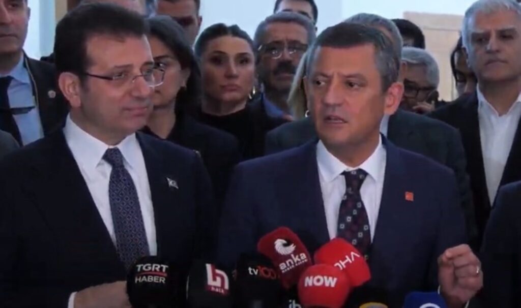 Özgür Özel'den 'Adayımız hazır' sözü üzerine açıklama: 'Aday bir kişinin, bir kurumun karar vereceği bir durum değil' 8 ozgur ozelden adayimiz hazir sozu uzerine aciklama aday bir kisinin bir kurumun karar verecegi xgQCX552