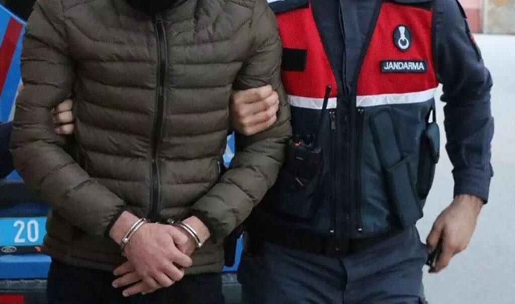 21 yil hapisle araniyordu cinayet zanlisi bursada yakalandi mCFSau3N