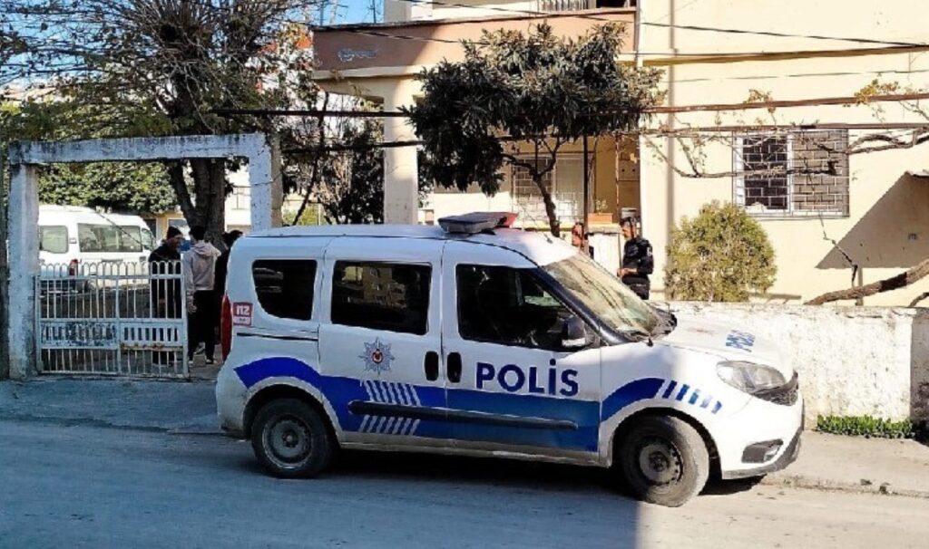 3 gundur haber alinamiyordu evinde cansiz bedeni bulundu 2JY7LYWn