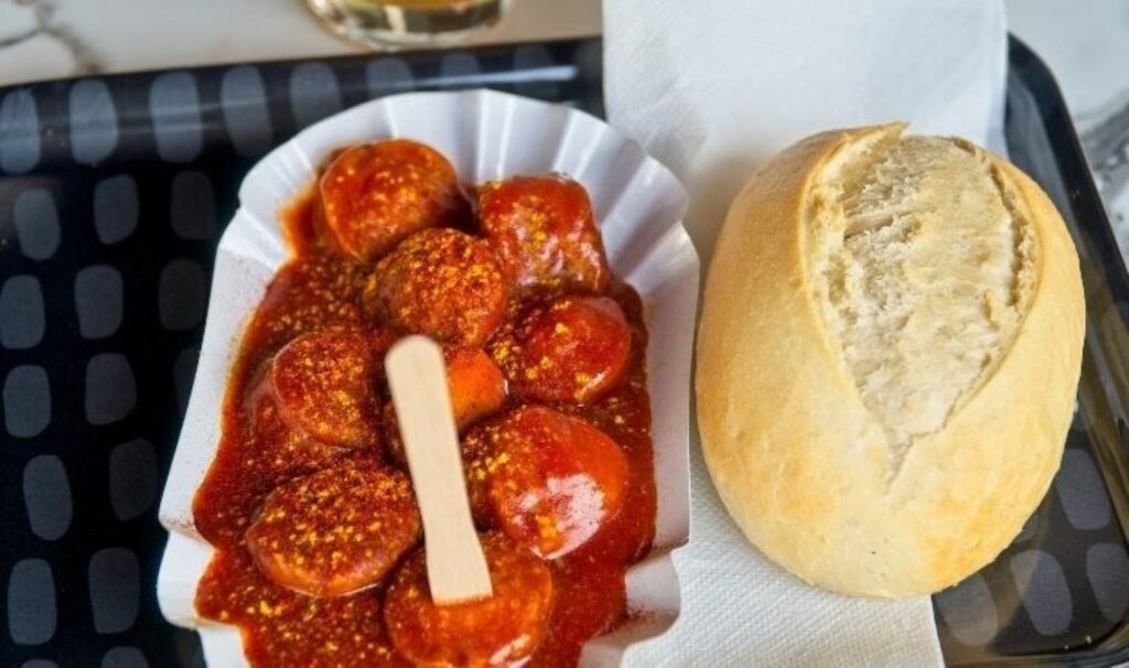 Alman mutfağının sokak lezzeti: Currywurst tarifi 2 alman mutfaginin sokak lezzeti currywurst tarifi wBJ3NavO