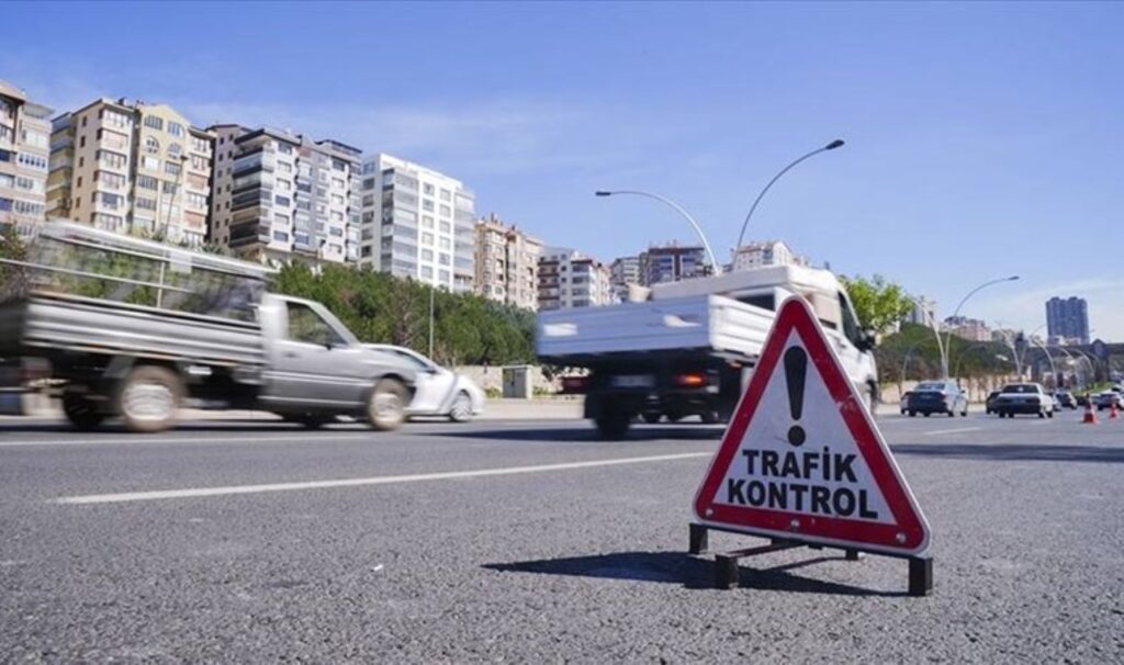 Ankara'da yarın bazı yollar trafiğe kapatılacak 2 ankarada yarin bazi yollar trafige kapatilacak YEz6TP1g