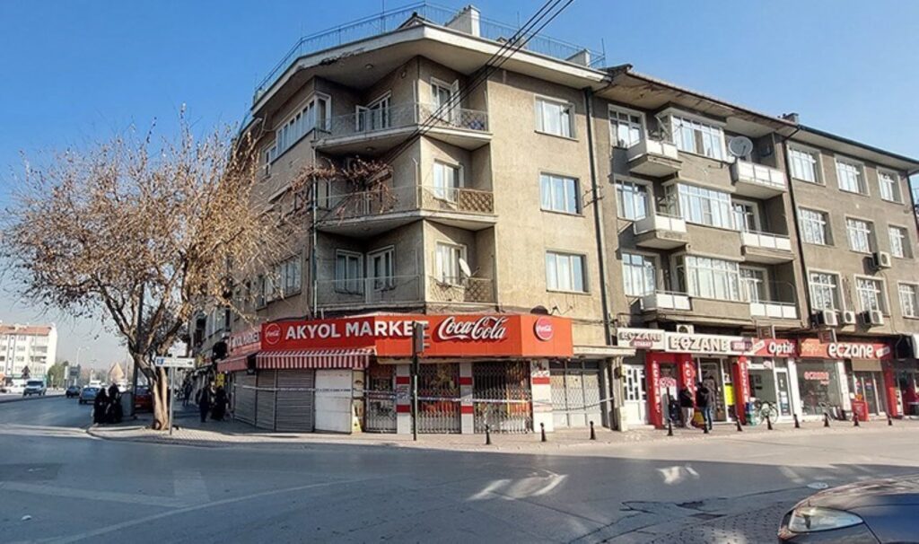 Ara duvarlar kaldırılmıştı: Konya'da yıkılma tehlikesi olan 2 bina mühürlendi 9 ara duvarlar kaldirilmisti konyada yikilma tehlikesi olan 2 bina muhurlendi 36KXcwaB