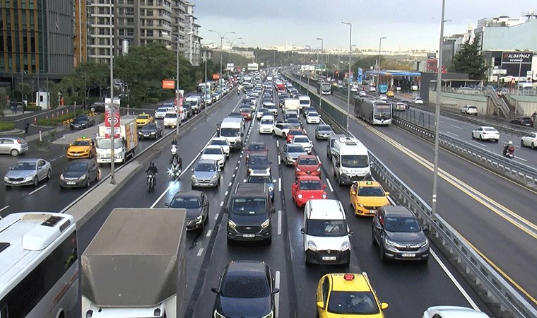 Araç sahipleri dikkat: O işlemi yapmayana 28 bin TL ceza! Son tarih bugün... 5 arac sahipleri dikkat o islemi yapmayana 28 bin tl ceza son tarih bugun 4 rFBBMXeF