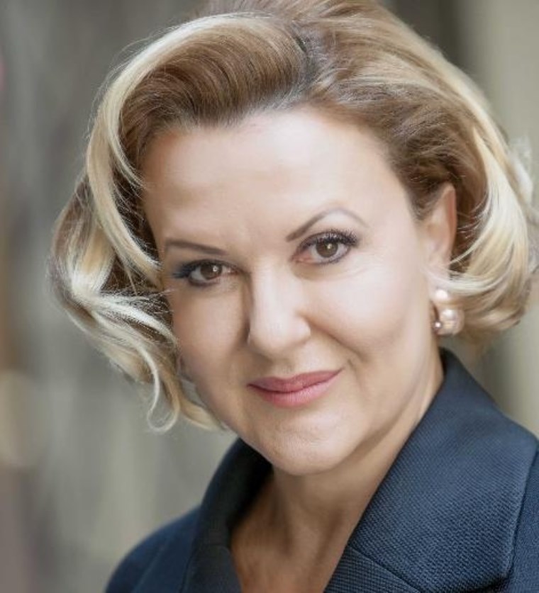bahar dizisine yeni karakter leyla hala geliyor 0 NwUSWg7Y