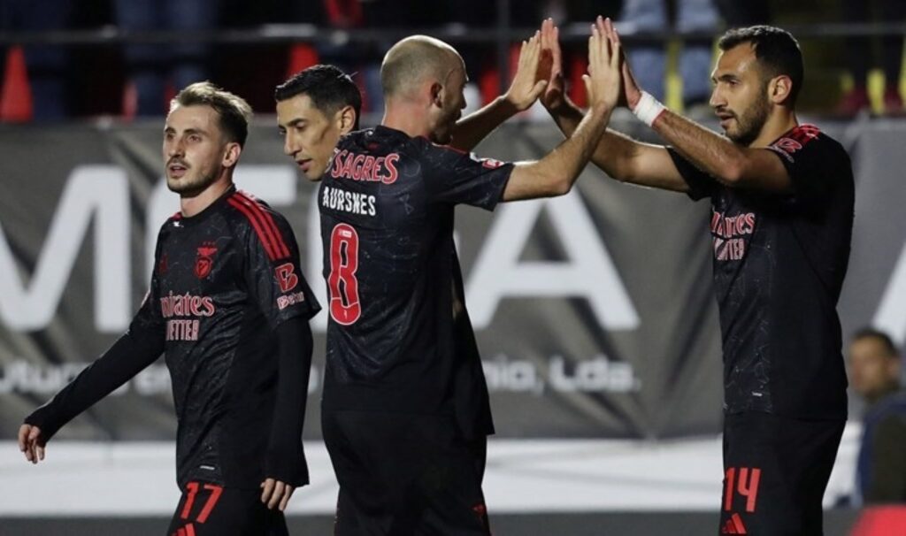 Benfica 3 puanı üç golle aldı! 5 benfica 3 puani uc golle aldi PFdqMO2f