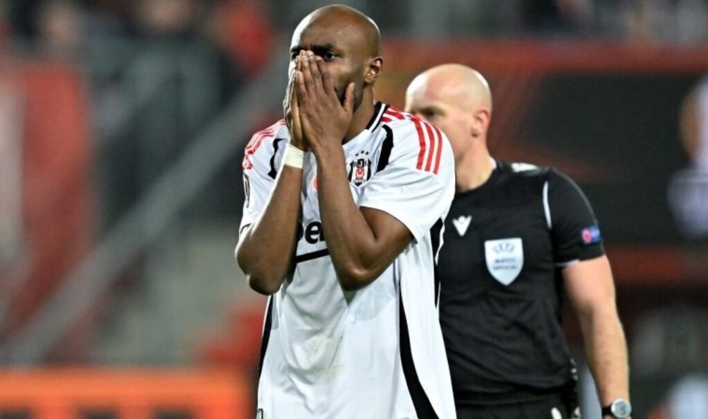 Beşiktaş Hollanda'dan eli boş döndü: Twente 1-0 Beşiktaş 5 besiktas hollandadan eli bos dondu twente 1 0 besiktas cwDWa8Il