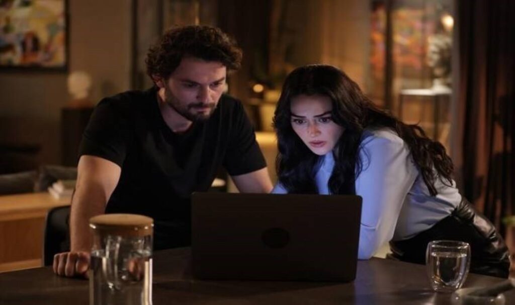 birkan sokullu ve esra bilgici bulusturan zamanin kapilaridan ikinci sezon geliyor 1ZujtuYy
