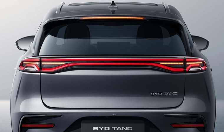 BYD'nin elektrikli SUV modeli Tang için tarih verildi: 530 kilometre menzille geliyor... 3 bydnin elektrikli suv modeli tang icin tarih verildi 530 kilometre menzille geliyor 2 qaUuqSiG