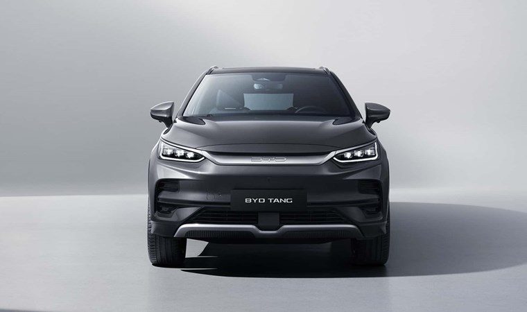 BYD'nin elektrikli SUV modeli Tang için tarih verildi: 530 kilometre menzille geliyor... 5 bydnin elektrikli suv modeli tang icin tarih verildi 530 kilometre menzille geliyor 4 DyuWh4YC