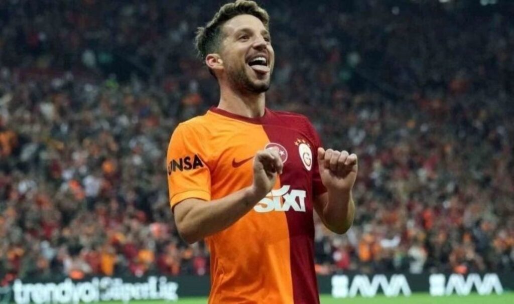 dries mertensten farioliye gonderme 8smVS96Z