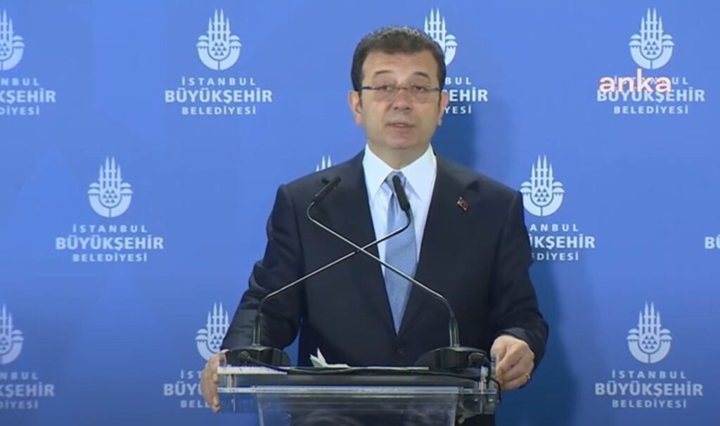 Ekrem İmamoğlu, 'Heybedeki turbun adı belli oldu' diyerek isim verdi: Bilirkişi Satılmış Büyükcanayakın! 1 ekrem imamoglu heybedeki turbun adi belli oldu diyerek isim verdi bilirkisi satilmis buyukcanayakin JzpTHrzD