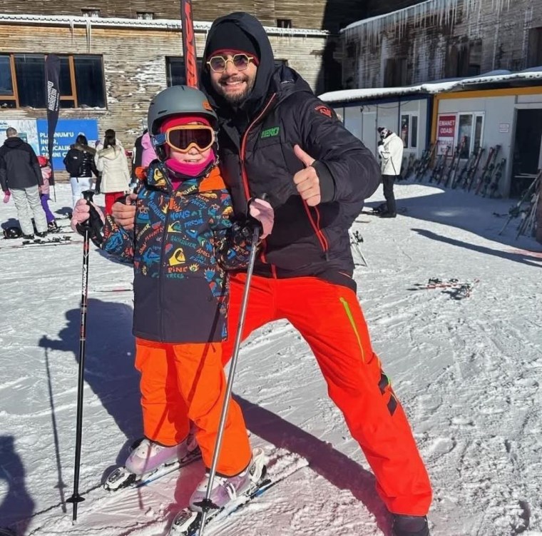 esini ve kizini yangin faciasinda kaybetti babanin sozleri yurekleri dagladi var gucumle savasacagim 0 D9FDVErf