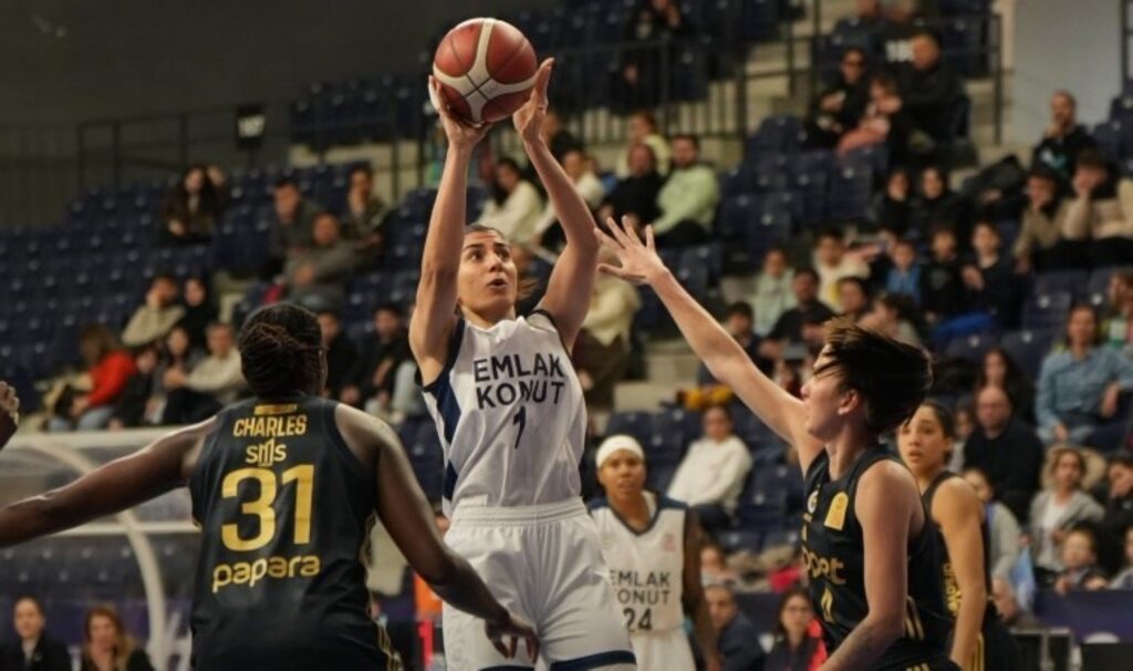 fenerbahce opet deplasmanda kayip XEIHw31h