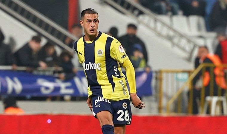 fenerbahcede 6 ayrilik genc futbolcu resmi imzayi atiyor 0