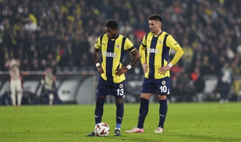 Fenerbahçeli yıldız için flaş iddia: 'Bundan sonra oynama şansı kalmadı' 1 fenerbahceli yildiz icin flas iddia bundan sonra oynama sansi kalmadi FZP6neyv