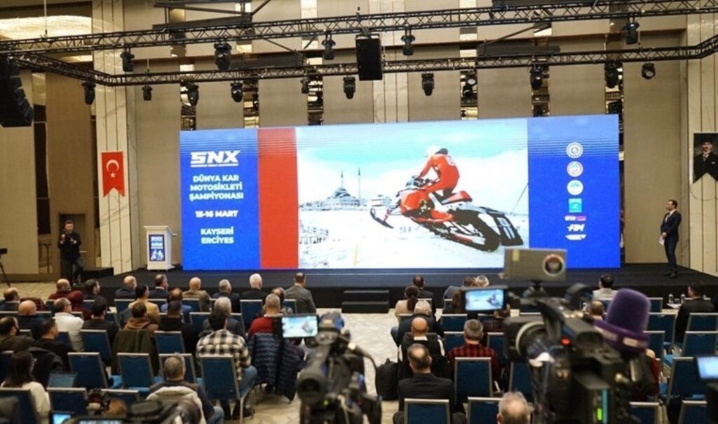 fim dunya kar motosikleti sampiyonasi bu sene ikinci kez gerceklesecek d63DPH96