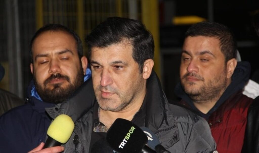 galatasaraydan transfer mesaji her an aciklama yapabiliriz EOWWEjIz