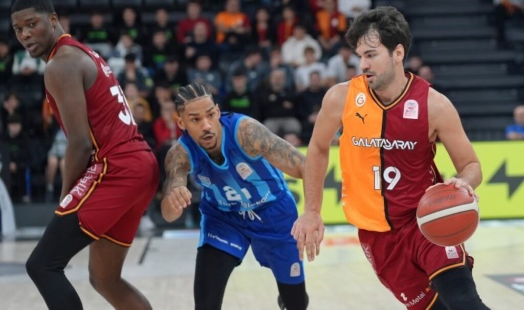 galatasaraydan ust uste 3 maglubiyet 7JeLNZti