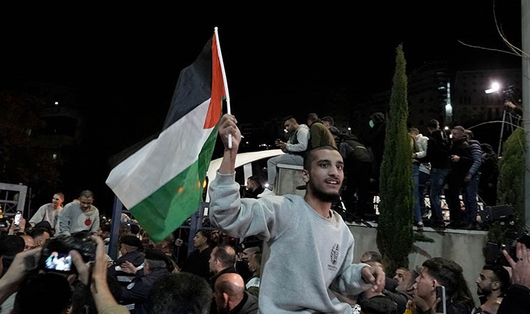 hamas ile israil arasindaki esir takasinin ucuncu turu 110 filistinli esir serbest birakildi 0 cqa7q75W