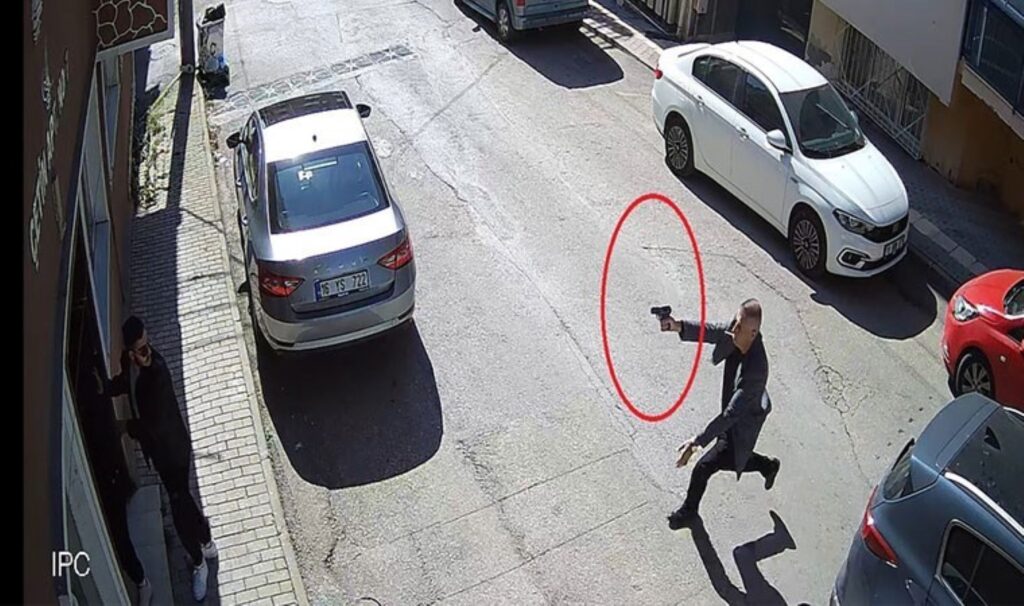 İki kardeş, annelerini katleden babalarından şikâyetçi oldu 4 iki kardes annelerini katleden babalarindan sik yetci oldu 6Ei49lTN