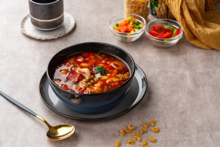 İtalyan mutfağından içinizi ısıtacak lezzet: Minestrone çorbası tarifi 4 italyan mutfagindan icinizi isitacak lezzet minestrone corbasi tarifi 3 n9zrpcSm