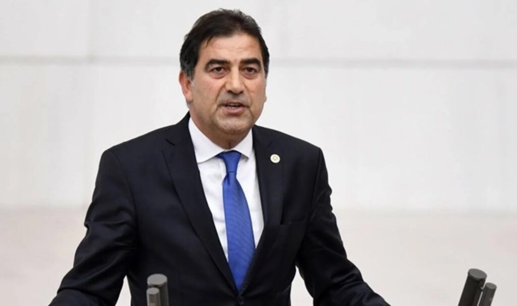 iyi partiden istifa eden unal karamanin yeni partisi belli oldu rozeti bugun takilacak hOPmJk4d