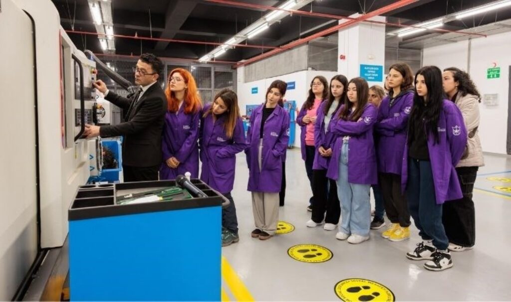 Kadınlara CNC operatörlüğü eğitimi 10 kadinlara cnc operatorlugu egitimi SZN7eSNw
