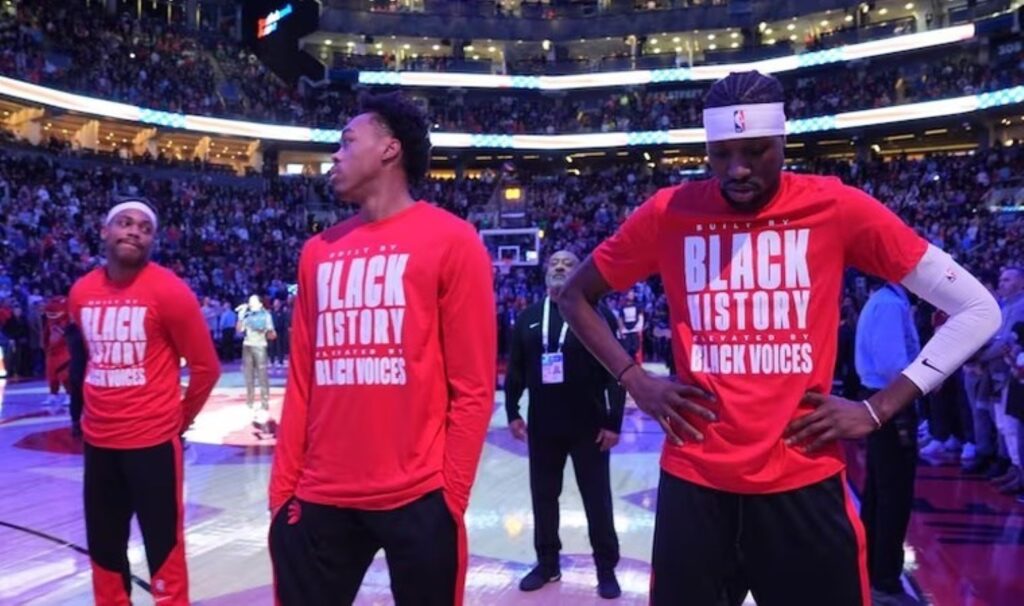 Kanadalı taraftarlar NBA maçında ABD ulusal marşını yuhaladı 6 kanadali taraftarlar nba macinda abd ulusal marsini yuhaladi P1GFlndL